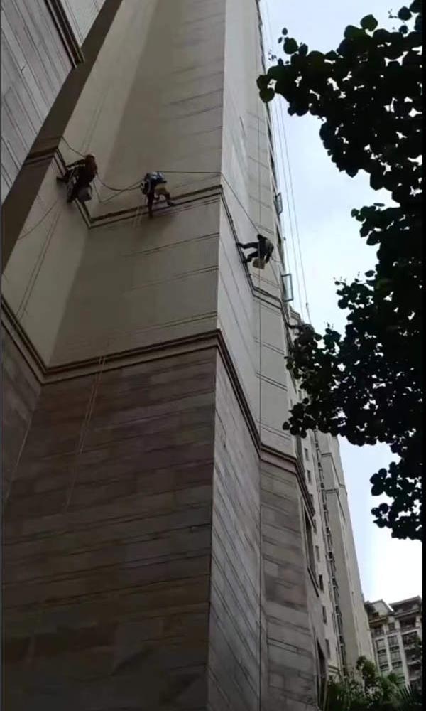 �≦�A�Ƙ�����������Q